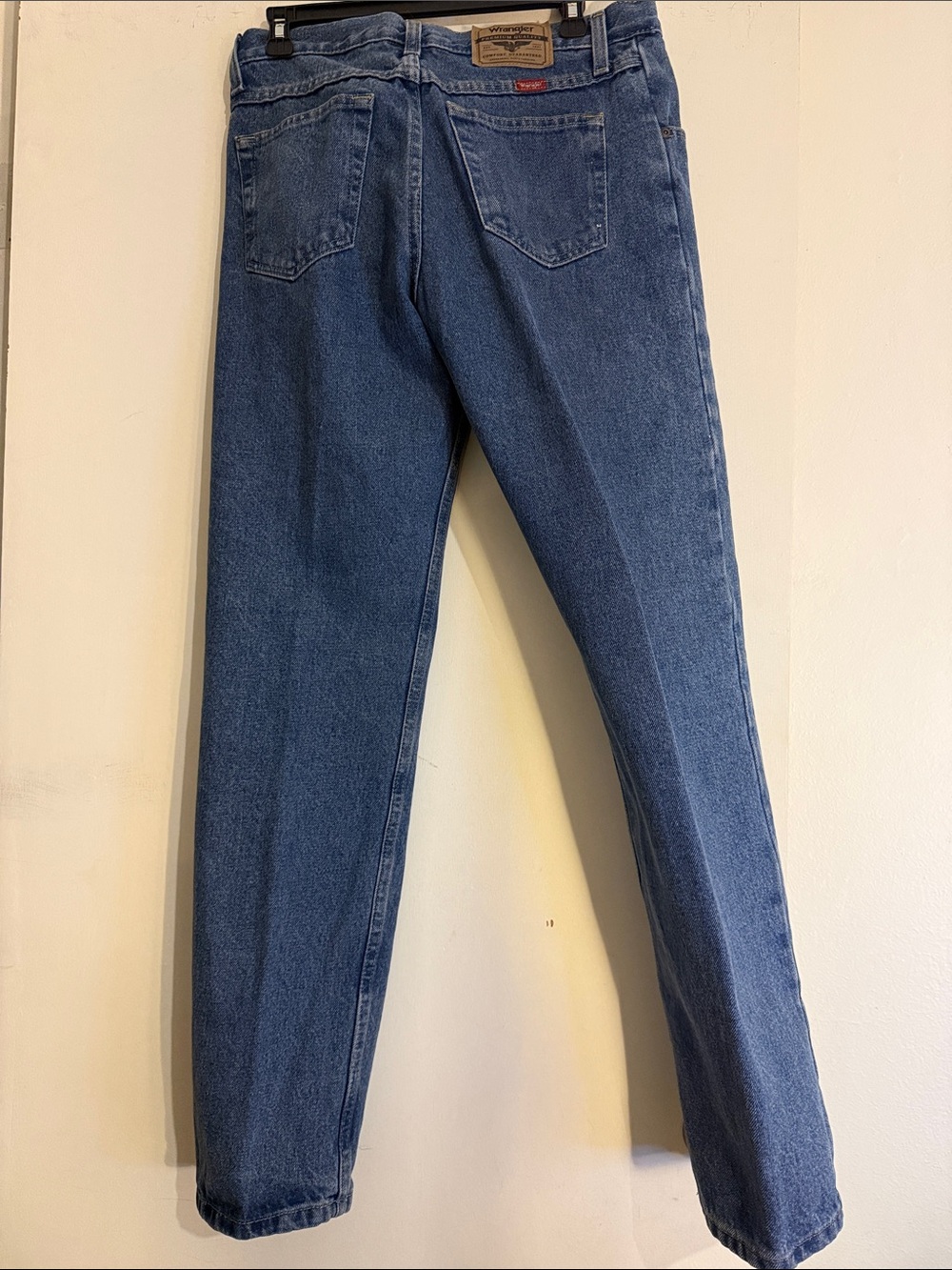 Wrangler Men’s Relaxed Fit Jeans in Classic Blue Denim